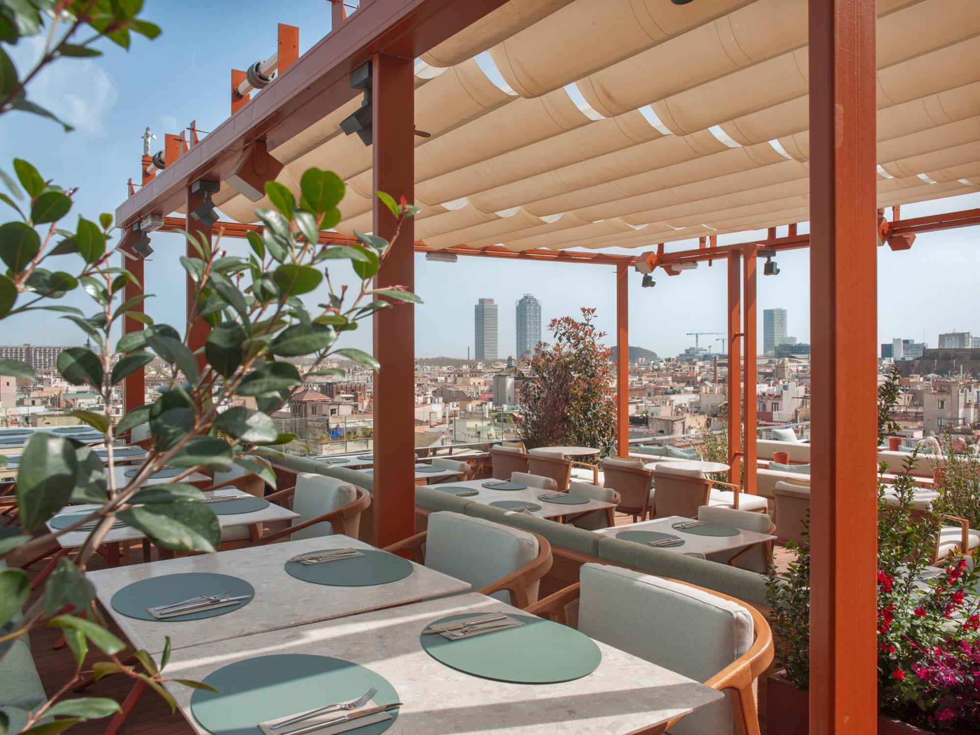 Grand Hotel Central, Small Luxury Hotels Barcelona Ngoại thất bức ảnh The rooftop terrace