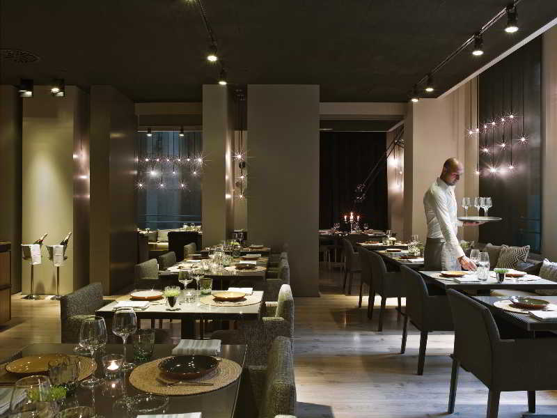 Grand Hotel Central, Small Luxury Hotels Barcelona Ngoại thất bức ảnh Interior of the restaurant